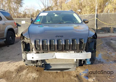 2018 Jeep Cherokee Latitude Tech Connect 4X4 from USA, damaged, VIN 1C4PJMCX2JD607247